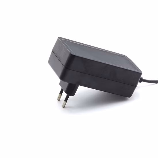 Адаптер Firewire-HDMI 5 В/12 В/18 В/24 В/36 В/500 мА/1 А/1,2 А/3 А/2,5 А/2 А/0,5 А/1,25 А/0,75 А, 300 мА (сделано в Китае)